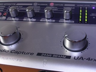 UA-4FX